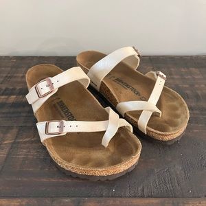 Pearl Mayari Birkenstocks Women’s Size 8